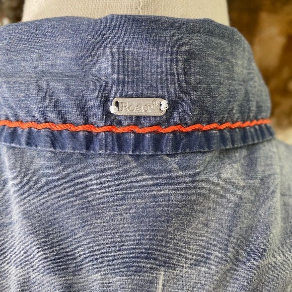 Roar ~ destined to Roar western cowgirl equestrian button down size L EC ~ - Picture 14 of 14